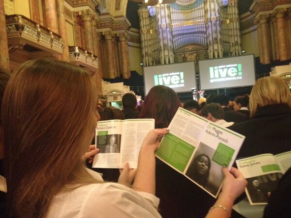 MrsClaydon's tweet photo. Year 10's @Rossett rocking @gcsesciencelive in Leeds Town Hall with @chem_miss_tea http://t.co/ckMGhwbu