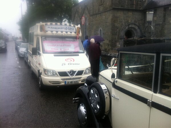 AmericanoIceCre's tweet photo. Ice cream for
All weddings http://t.co/bJmdKhM4