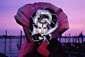 TakeYourTravel's tweet photo. #venezia#  #carnival# http://t.co/iBhxGfs8