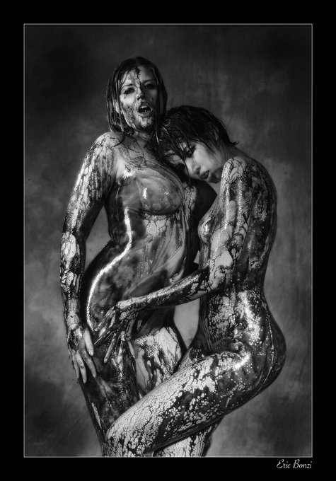 Chocolat tentation!!!! Avec Jasmine Arabia... http://t.co/xgbuLHhl<a href="/tag/heart"class="tags"><span>#heart</span></a><a href="/tag/tattoo"class="tags"><span>#tattoo</span></a><a href="/tag/dark"class="tags"><span>#dark</span></a><a href="/tag/brokenheart"class="tags"><span>#brokenheart</span></a><a href="/tag/cobalttatt"class="tags"><span>#cobalttatt</span></a>