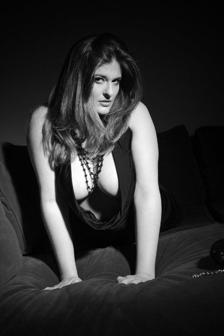 Shooting par Julien Reynaud http://t.co/ys59yBo4<a href="/tag/nouvellephotodeprofil"class="tags"><span>#nouvellephotodeprofil</span></a>