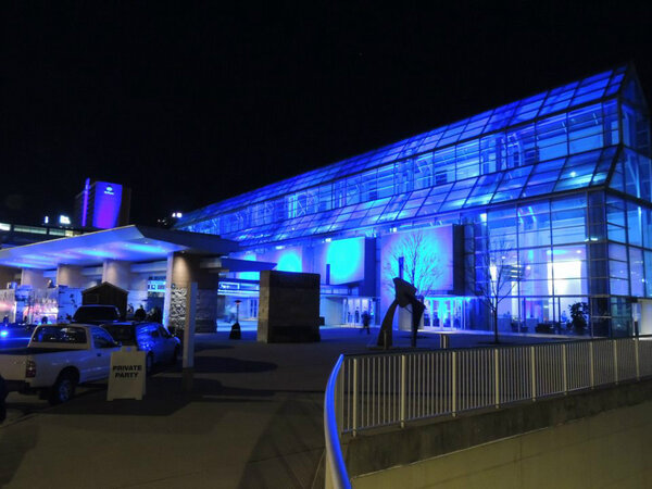 DavepixelNaone's tweet photo. Thanks to Teri Productions for the great use of Pixel Range LED fixtures!! http://t.co/Pamlhooa