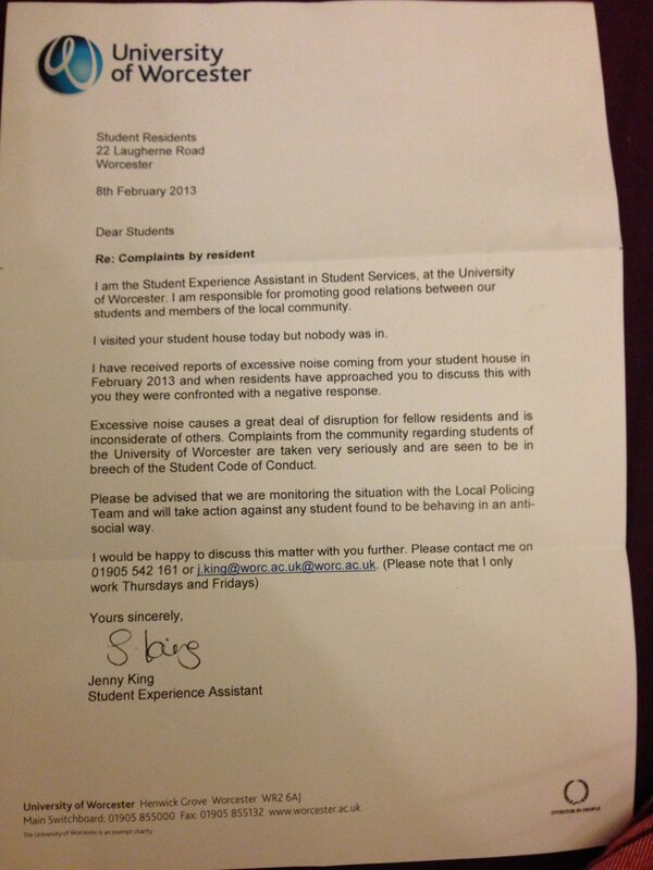 jessicaaaa17's tweet image. The uni are now involved @catherineeeexx @LAllyyyy @Brew93 @clarkyox #noisewar #dragonlady