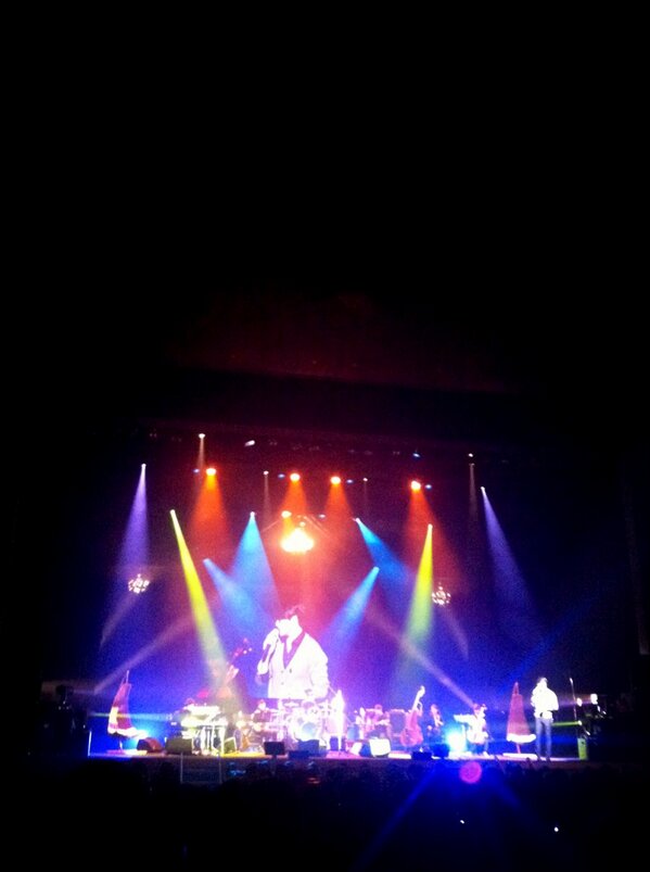 [성시경] 2013 콘서트 HARU in JAPAN 도쿄 첫째날 공연 잘 마쳤습니다 ^^