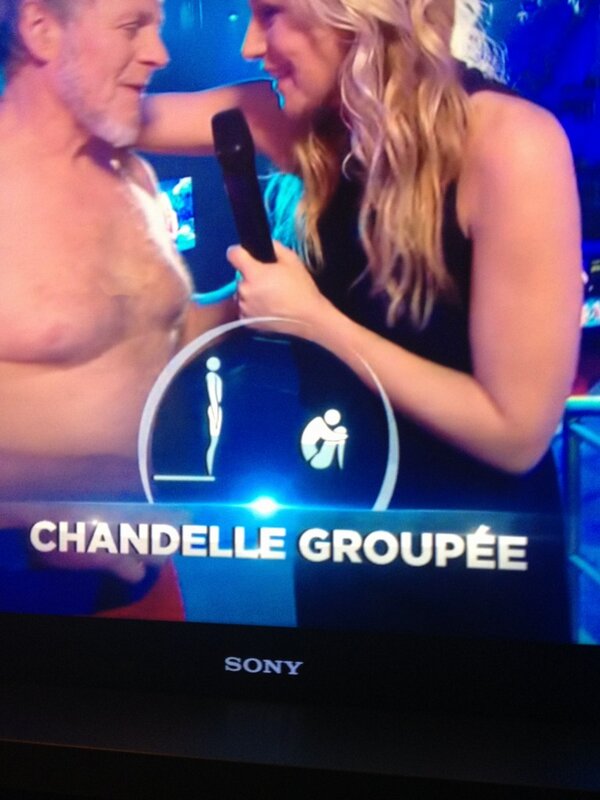 LaFermeJerome's tweet photo. Gégé va tenter la chandelle groupée...Bon il va faire une bombe quoi #splash http://t.co/UEG6F3kp