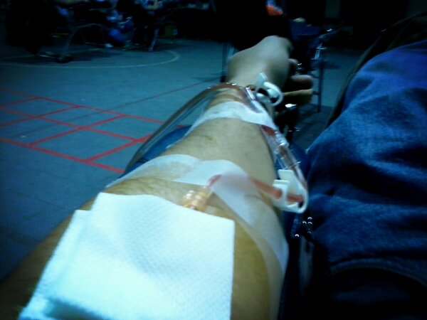 Teambluecup's tweet photo. Almosy done :) #Bleedin Out http://t.co/IYfKLuRk