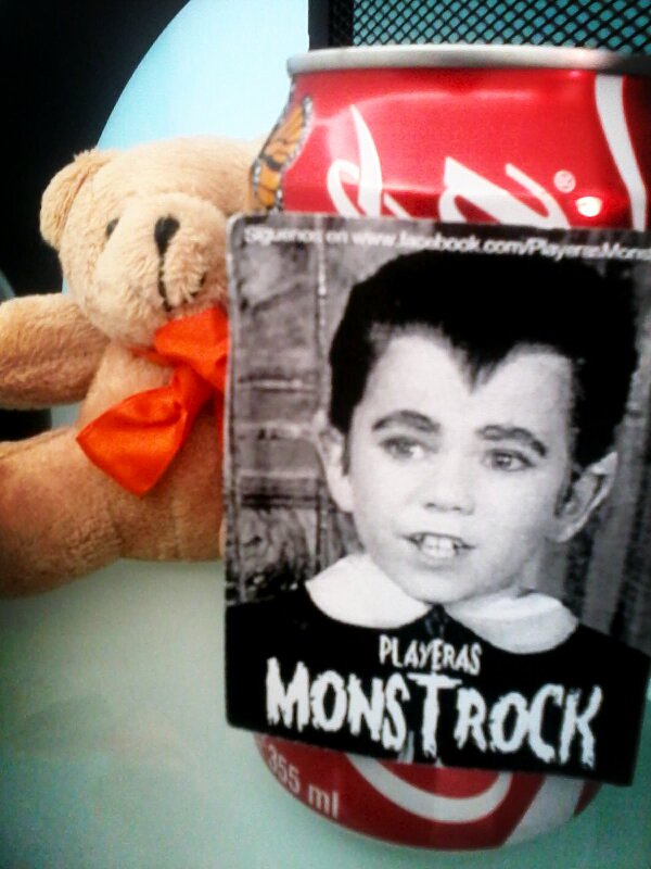 jessebeatle's tweet image. Mejor la twitteo mis pertenencias del escritorio laboral #amsick