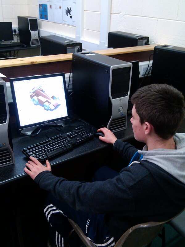 TeamAllez's tweet image. Just putting the finishing touches on the car #f1inschools