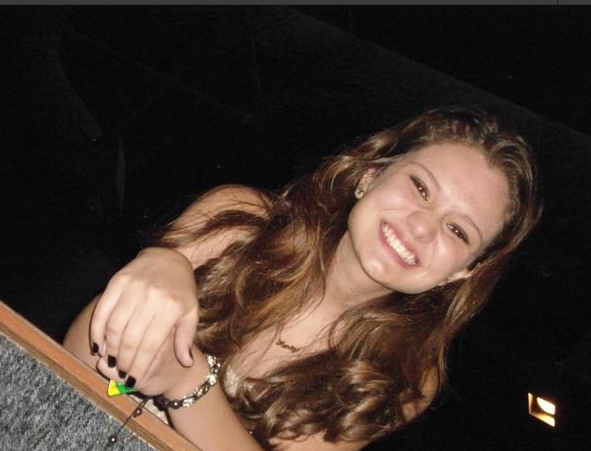 Reternos's tweet image. Nossa , Ficoo Muito Linda Essa Foto . @karizebrum