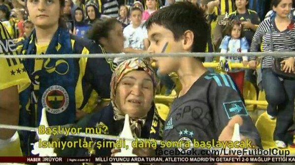 fenerkolikorg's tweet photo. Biz susalım fotoğraf konuşsun #FF @FenerlininSesi | FENERBAHÇE Aşığı Cesur Yürekler Takipleşiyor http://t.co/YyCH1kNj