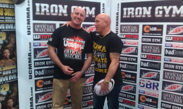 GrudgeFights's tweet photo. Dave Odonnell the UCMMA Boss striking a pose for the camera http://t.co/TY5KZjwW