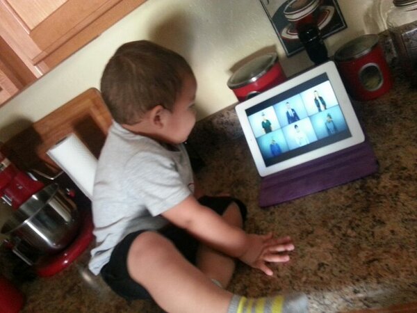 JennBrea's tweet image. My son loooves @shy_boogs new video! #suitandtie #accapella