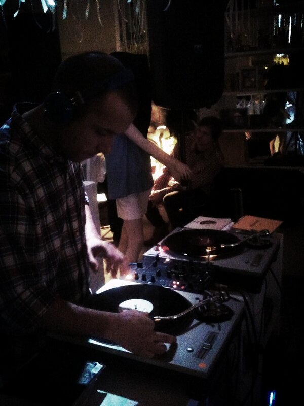 Unikāls kadrs. Noķērām Oļegu nesmaidam. LIVE -