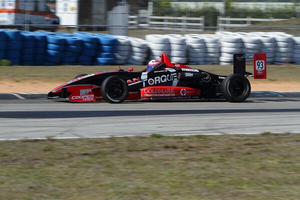 Want to see a cool #YEG sponsored <a href="/USF2000/">USF2000 Series</a> race car from Sebring Florida? THX to @Cantorque! Go <a href="/rzadracing/">Stefan Rzadzinski</a> !