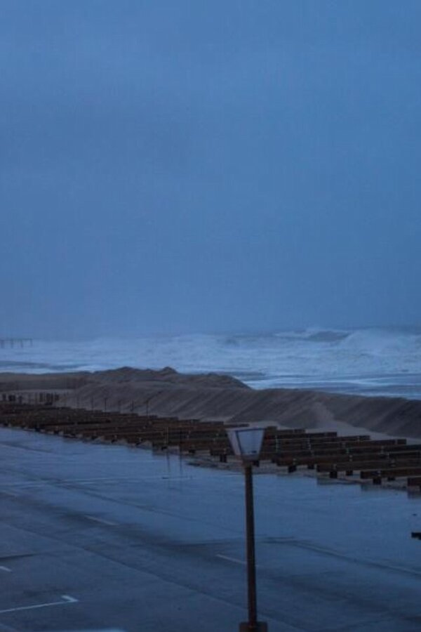 Belmarproblems's tweet photo. Don't fuck it up, Nemo. http://t.co/92ovrSgZ