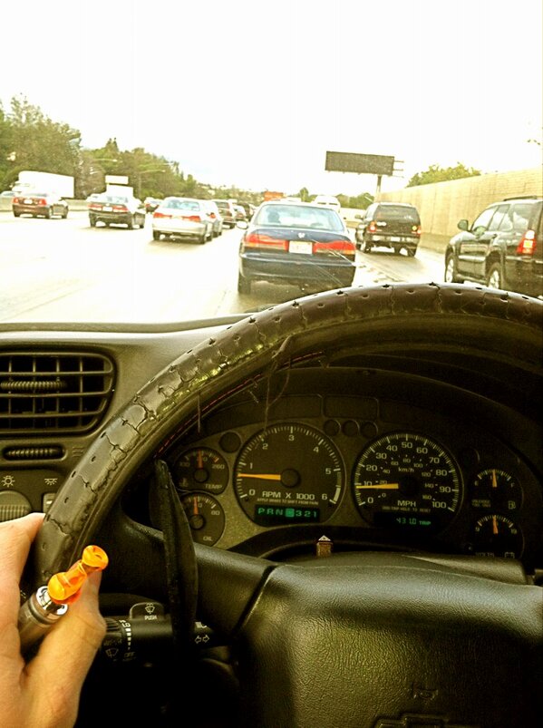wyatt480's tweet photo. Seriously to and from a delivery in Huntington I haven't gone over 15mph #fuck #horseshit #traffic #fml http://t.co/LL7PNLin