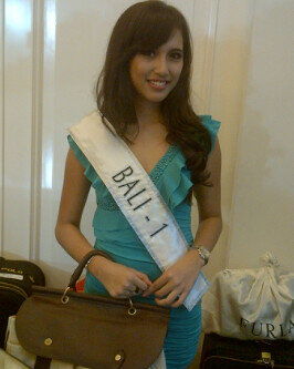 2013 l  Miss Indonesia l Final 20/02 BCo2JrJCMAAzhea