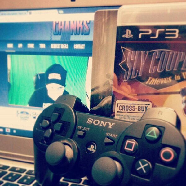 ElphieErivo's tweet image. My Night @FNC #slycooper #Thievesintime #PS3 #blackops2