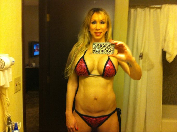 Another one http://t.co/tmPofoe8<a href="/tag/footfetish"class="tags"><span>#footfetish</span></a><a href="/tag/milf"class="tags"><span>#milf</span></a><a href="/tag/paintedtoes"class="tags"><span>#paintedtoes</span></a>