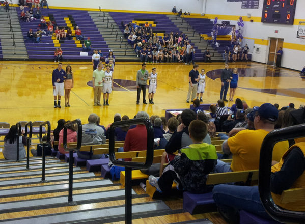 JSpencer746's tweet photo. It's Homecoming night! #SmalltownLife http://t.co/xsIgVTAp