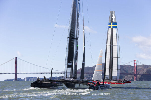 A couple of AC72s training on the Bay. @ORACLETEAMUSA and <a href="/ArtemisRacing/">Artemis Racing</a>. #SanFrancisco #AmericasCup