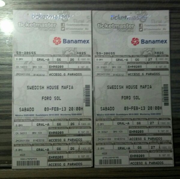 joseliseo's tweet photo. Ya en la ciudad de los dioses!! Mañana this is it!! #onelastour #shm @anakarenLgz http://t.co/6Yy8uYby