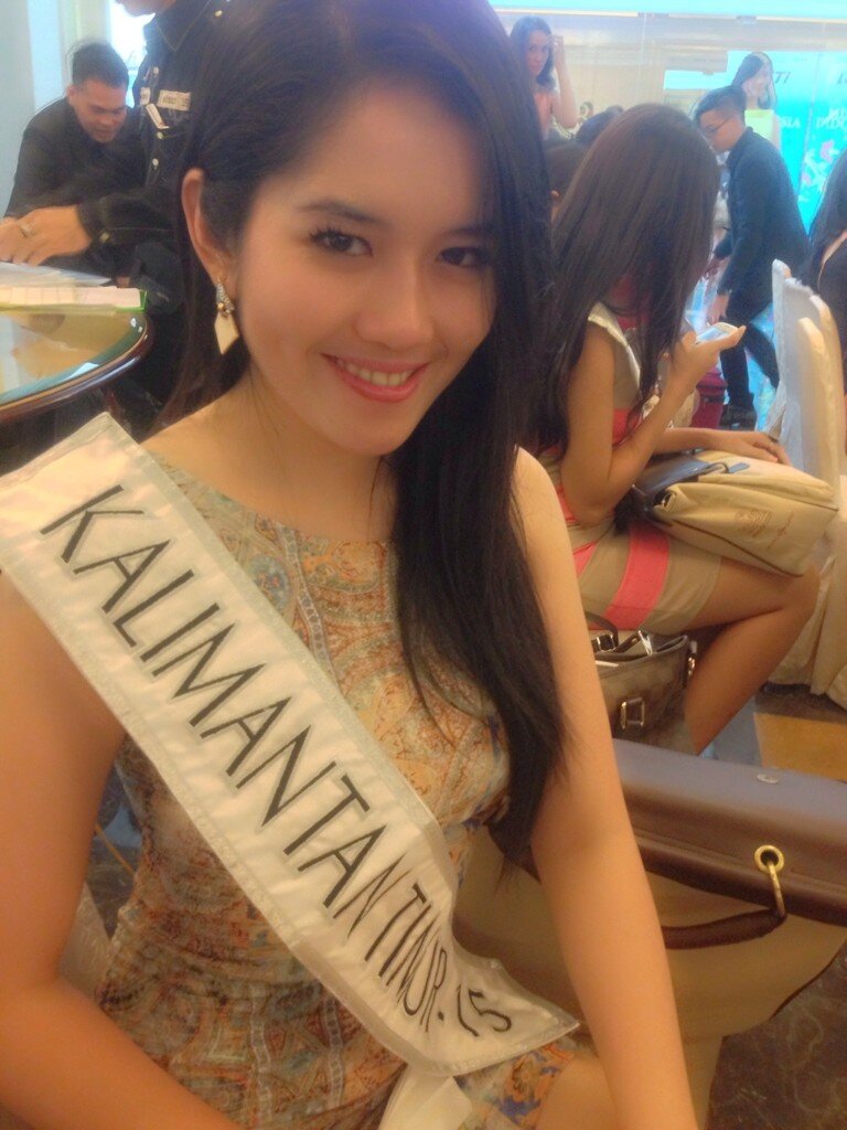 2013 l  Miss Indonesia l Final 20/02 BCpIr6YCAAEsWjX