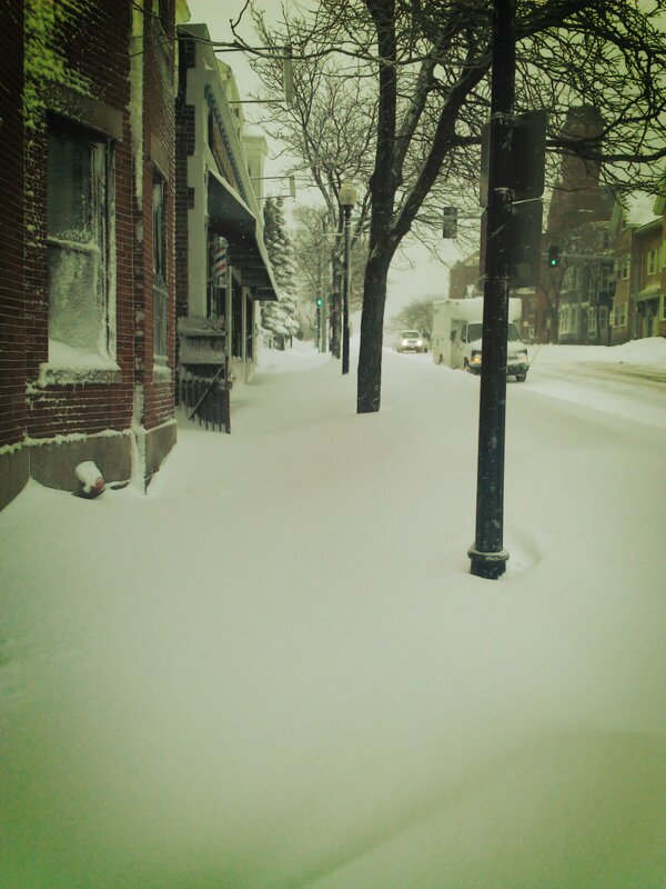 bigrig34's tweet photo. Fresh pow in the streets of Southie...gotta make a trip up north once the streets clear @paog_paolella @Papa_Pao22 http://t.co/I5CWRxi