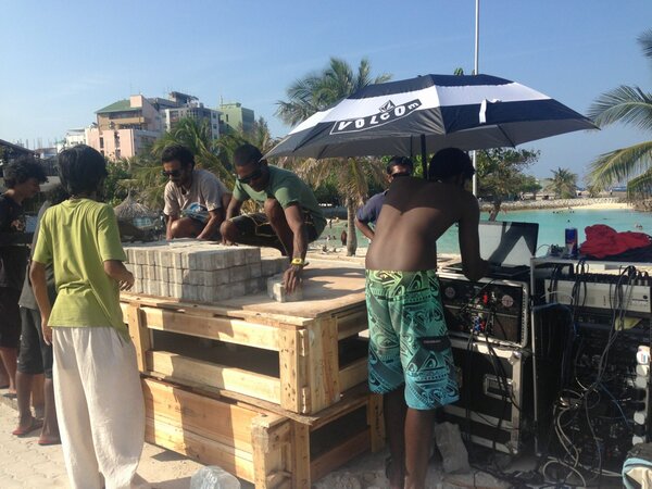 Music happening now #volcom
