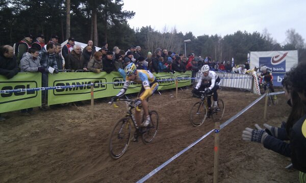bart_82's tweet photo. #cx krawattencross in lille http://t.co/MSgsB7IF