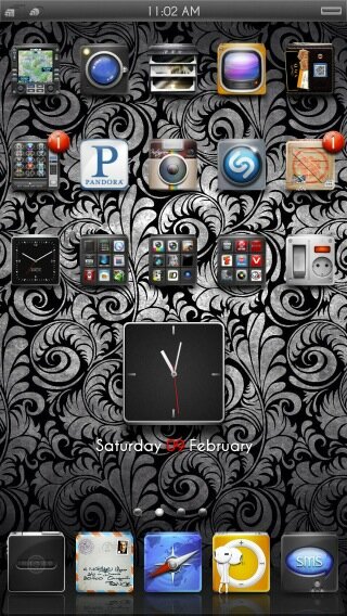 Techspit's tweet image. Current SpringBoard setup #evasi0n #pod2g #iphone5 #androidkiller