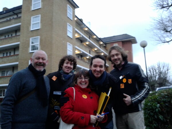 StGeorgeofTuf's tweet image. Meeting the lovely people of St George&apos;s #LibDemdoorstep