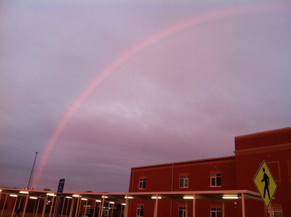 easleyhs's tweet photo. What an awesome sight at school yesterday morning. http://t.co/HuWEqq9N