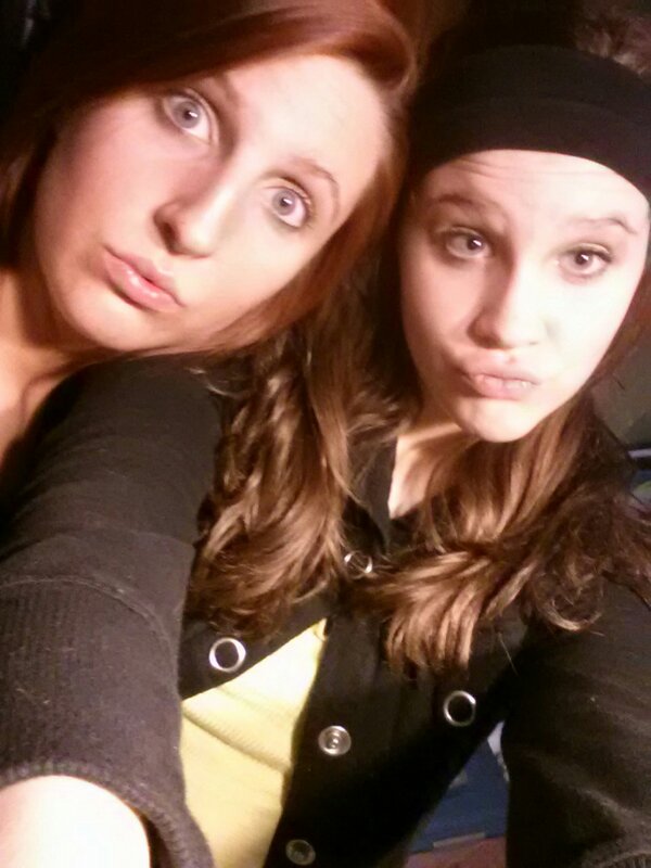 NSittarich's tweet photo. Sisterly love♡ #nofilter #sisters #whiteashell @rachelsittarich http://t.co/GeNUddRG