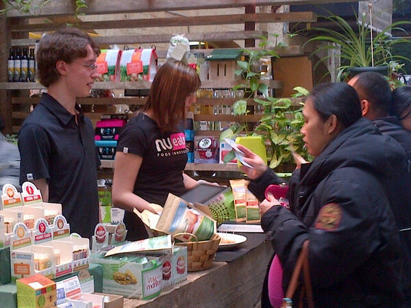 TryNuEats's tweet photo. Sampling beta barley cookies at Gen Green at the Forks. http://t.co/5TWjboQK