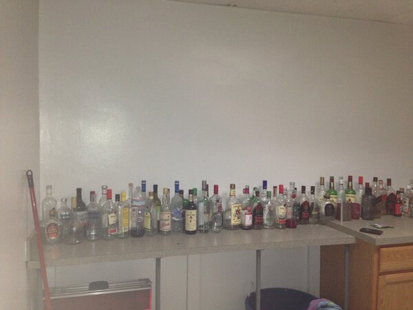 bethnicolehynes's tweet image. It appears that my little brother has the Ohio Bobcat spirt #SibsWeekend