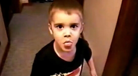 SWAG_RHO's tweet photo. @justinbieber Debo decir que te admiro mucho: Pero mas por ser como eres; tu eres una persona muy bonita! (te quiero) http://t.co/4xye1R4j