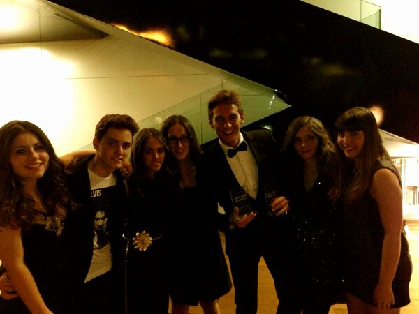 xavimartinez's tweet photo. Gracias por esos 2 premios! 'Mejor locutor' y 'Mejor programa' @awardscelebrity. Un ORGULLO! http://t.co/fxsdyJXT