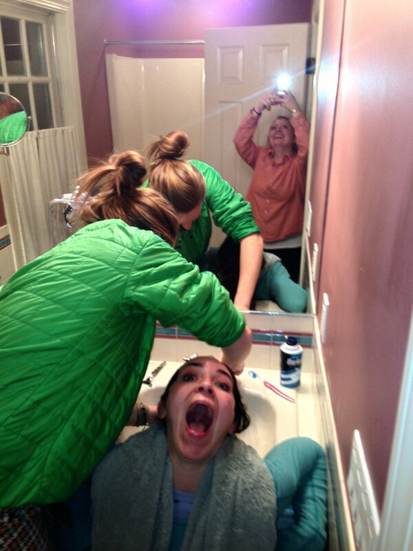 LizzyTilly's tweet photo. Sometimes your friends are too greasy to hang, and action needs to be taken http://t.co/exxoWux2