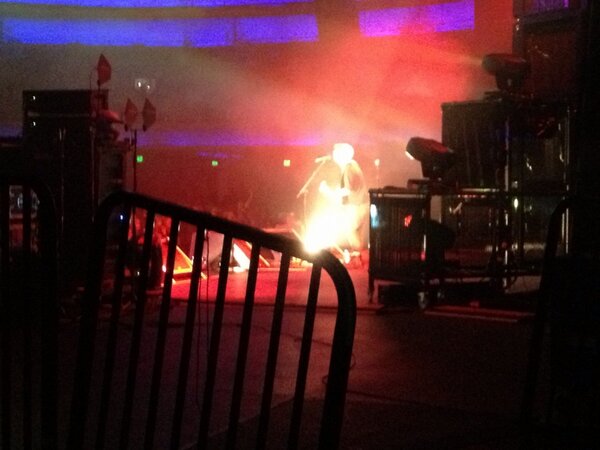 Sarah Hyland tweet media