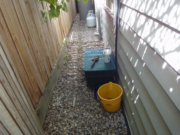 susan_acer_tu's tweet photo. Hear @TIFFINbitesized http://t.co/GZ6MzaFp gr8tips my App'll have in play4kids.RT Worms need little space- giveBIG http://t.co/ftFN8odb