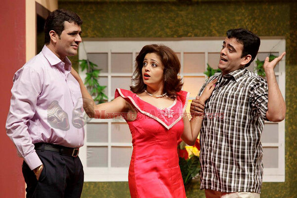 iNehaPendse's tweet photo. Me in #marathinatak Lagnachi Bedi http://t.co/O7NeWHBX