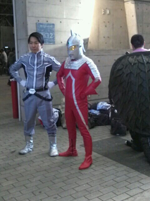 ワンフェスで見たコスプレ、完成度の高いウルトラセブンのスーツ。他に