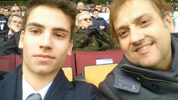 albertbaro_'s tweet photo. Gran joc el del @FCBarcelona_cat amb @espinosa_albert !!! Geniaaaaal!!! http://t.co/mNQhvl2j