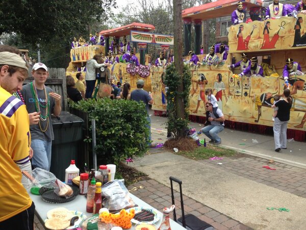 jace_hebert's tweet photo. #MardiGrasMadness http://t.co/ixwauYmY
