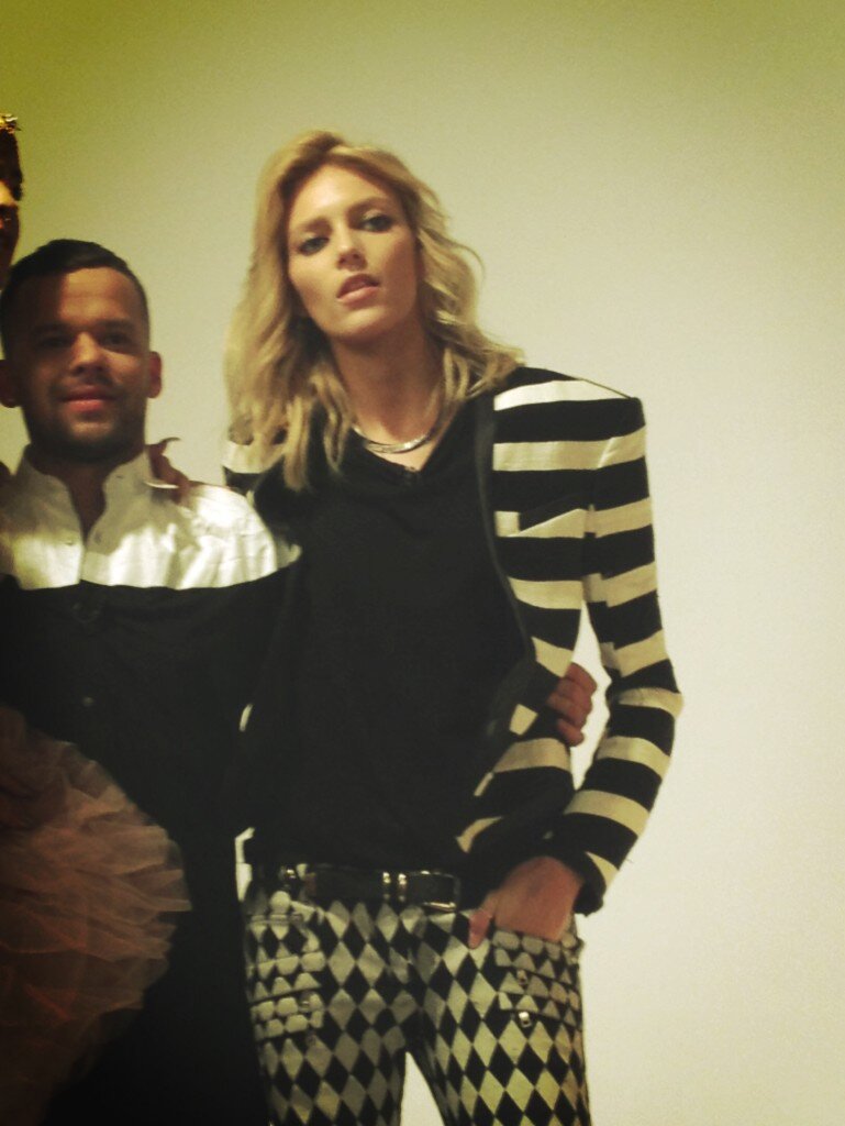 BCx1vmhCUAAPVV_.jpg:large