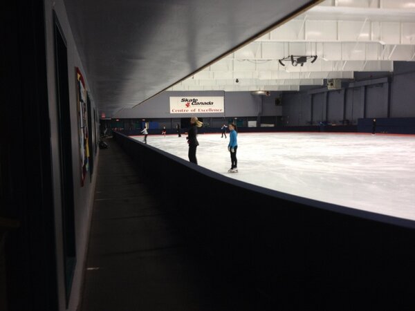 mikecox1010's tweet photo. Watching Cat getting a little Sunday morning instruction from former national team member and cousin @TarrahHarvey http://t.co/Y2bLKhdC