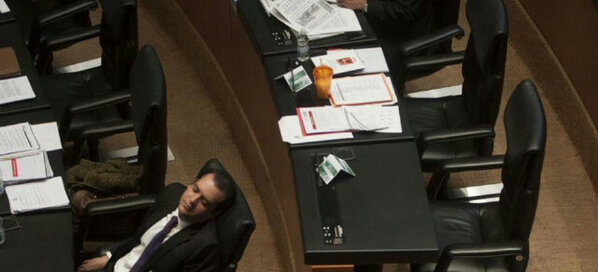 juventudchis's tweet photo. senadooor http://t.co/WoGpjKxs @ralbores gana por dormir o como??