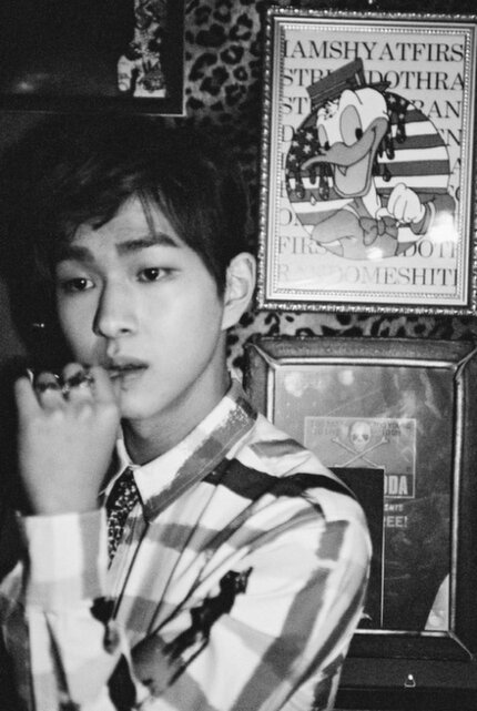 ChoiMinhovers's tweet photo. Onew teaser #3 http://t.co/Aj3CAojI