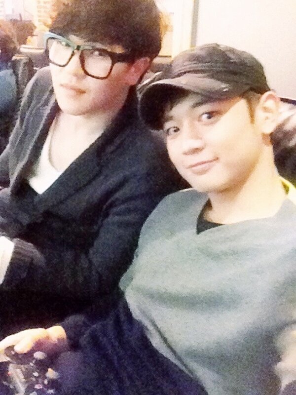 ChoiMinhovers's tweet photo. -c-  start of the new year!!! (T/N: Winning Eleven is a soccer game.) Credit gilsunghoon trans credit : Shiningtweets http://t.co/3oh4i3Gh